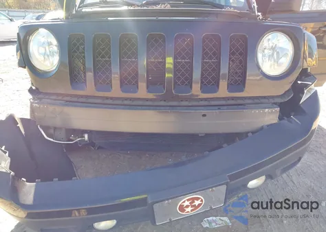 2015 Jeep Patriot Latitude z USA, uszkodzony, nr VIN 1C4NJRFBXFD412895